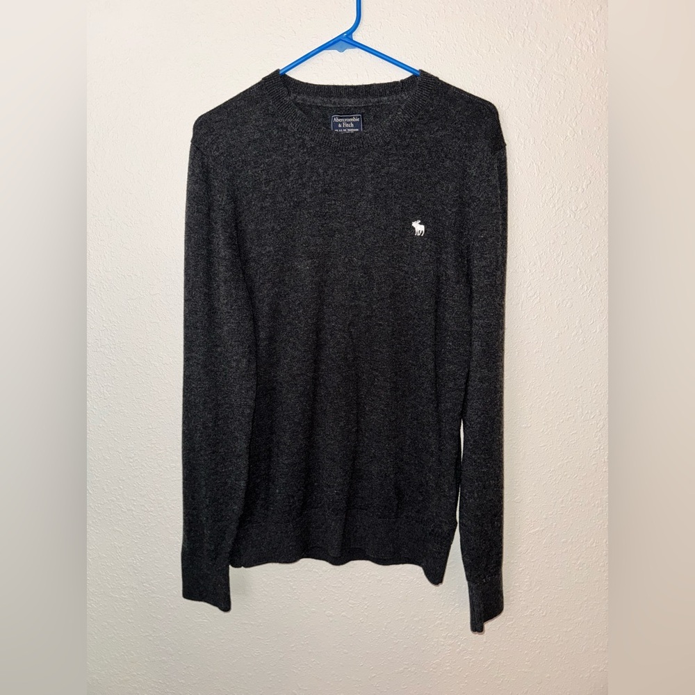 Abercrombie & Fitch Men’s Sweater - Size Medium - Dark Grey